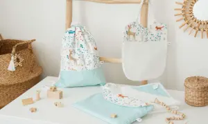 Set asilo fai da te con sacca, bavaglino e asciugamano in fantasia bosco con cerbiatti e volpi.