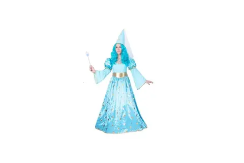 Bambina con vestito fata turchina fai da te, cappello a punta e bacchetta magica.